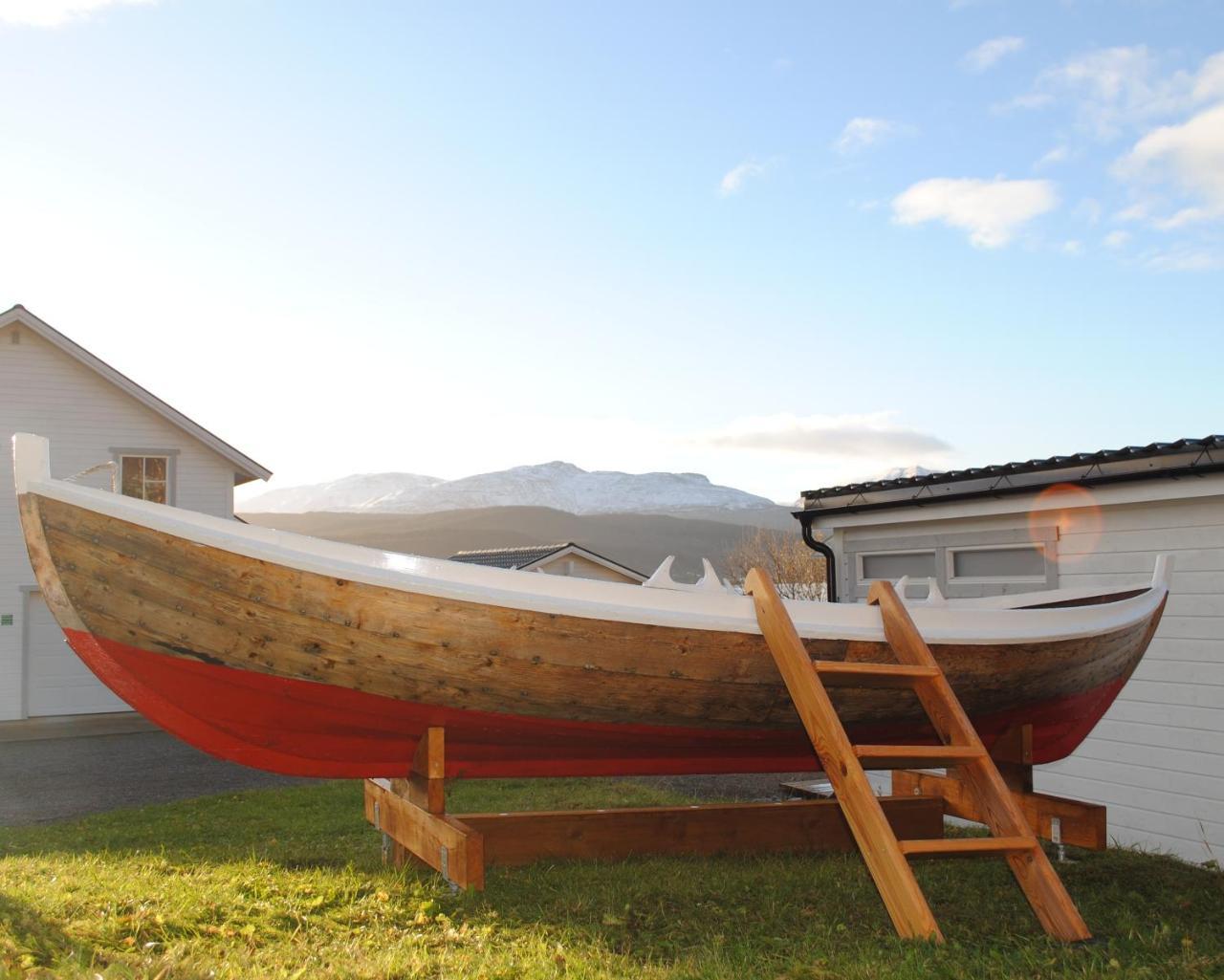Furoy Hotel Apartments And Boating Sorreisa Exterior photo
